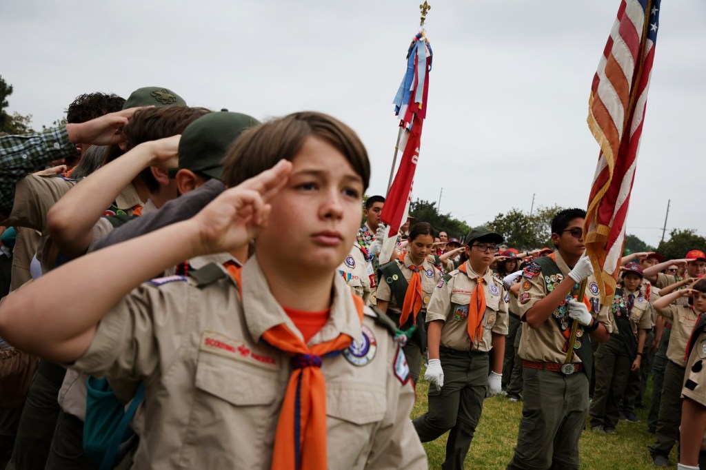 Every Memorial Day, thousands of Scouts and volunteers come together at Los Angeles National Cemetery – Daily News