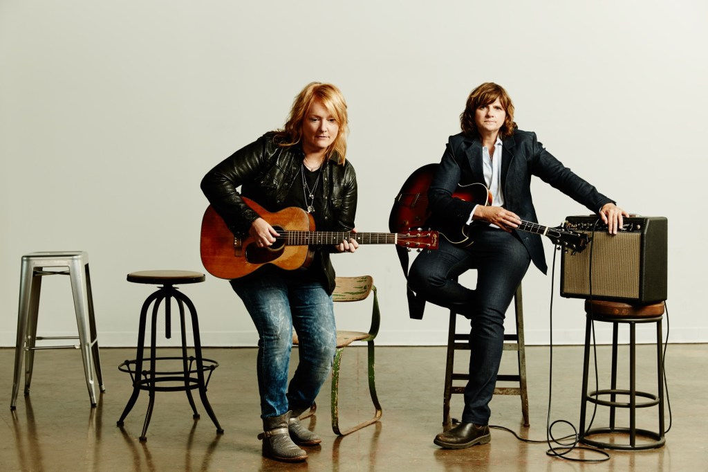 Indigo Girls’ Emily Saliers talks optimism, upcoming projects ahead of tour – Daily News