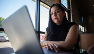 ‘I felt like I wasn’t learning’: Online classes reshape California community colleges