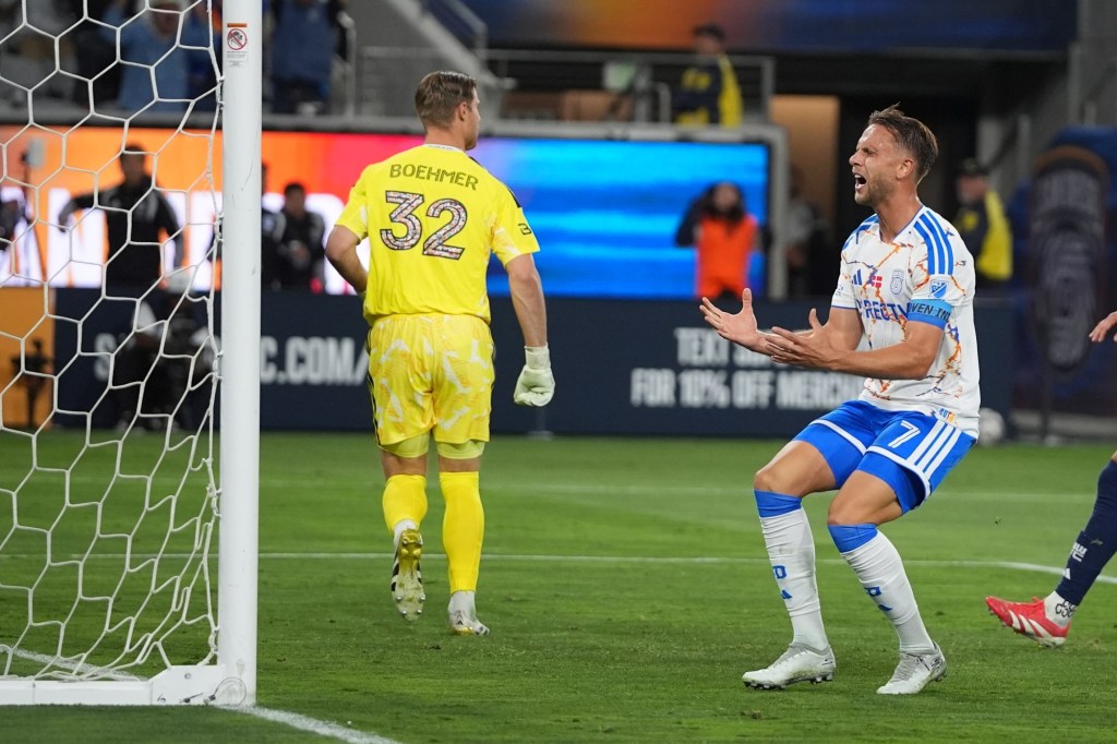 San Diego FC gets harsh reminder from Vancouver before World Cup break