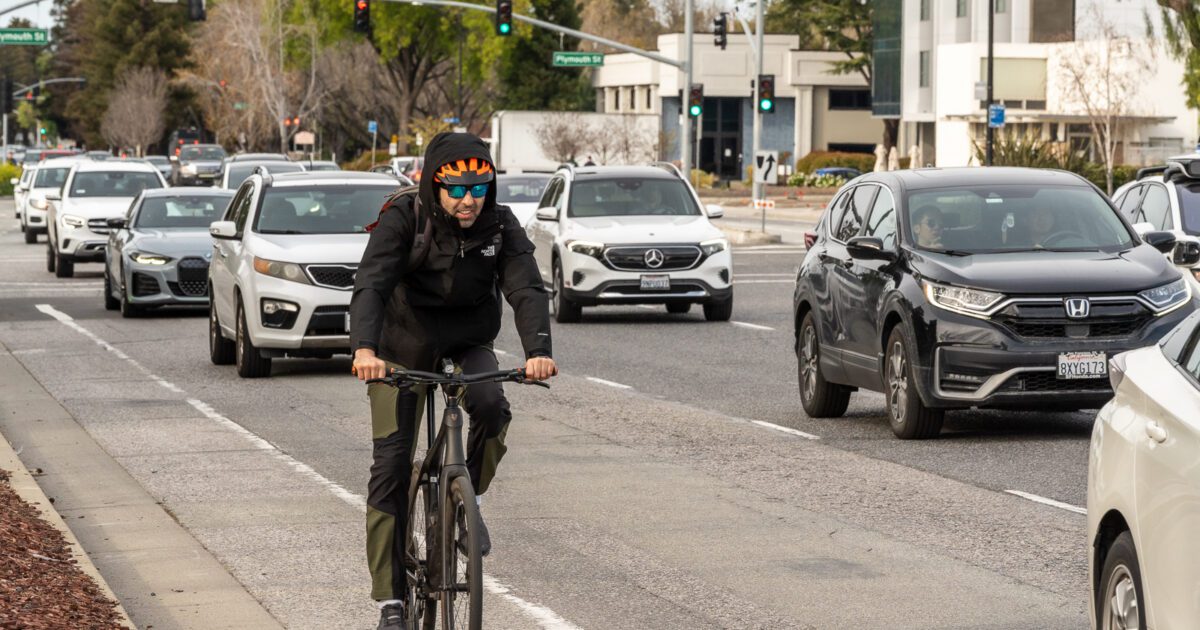 Mountain View approves new rules to cut down on traffic