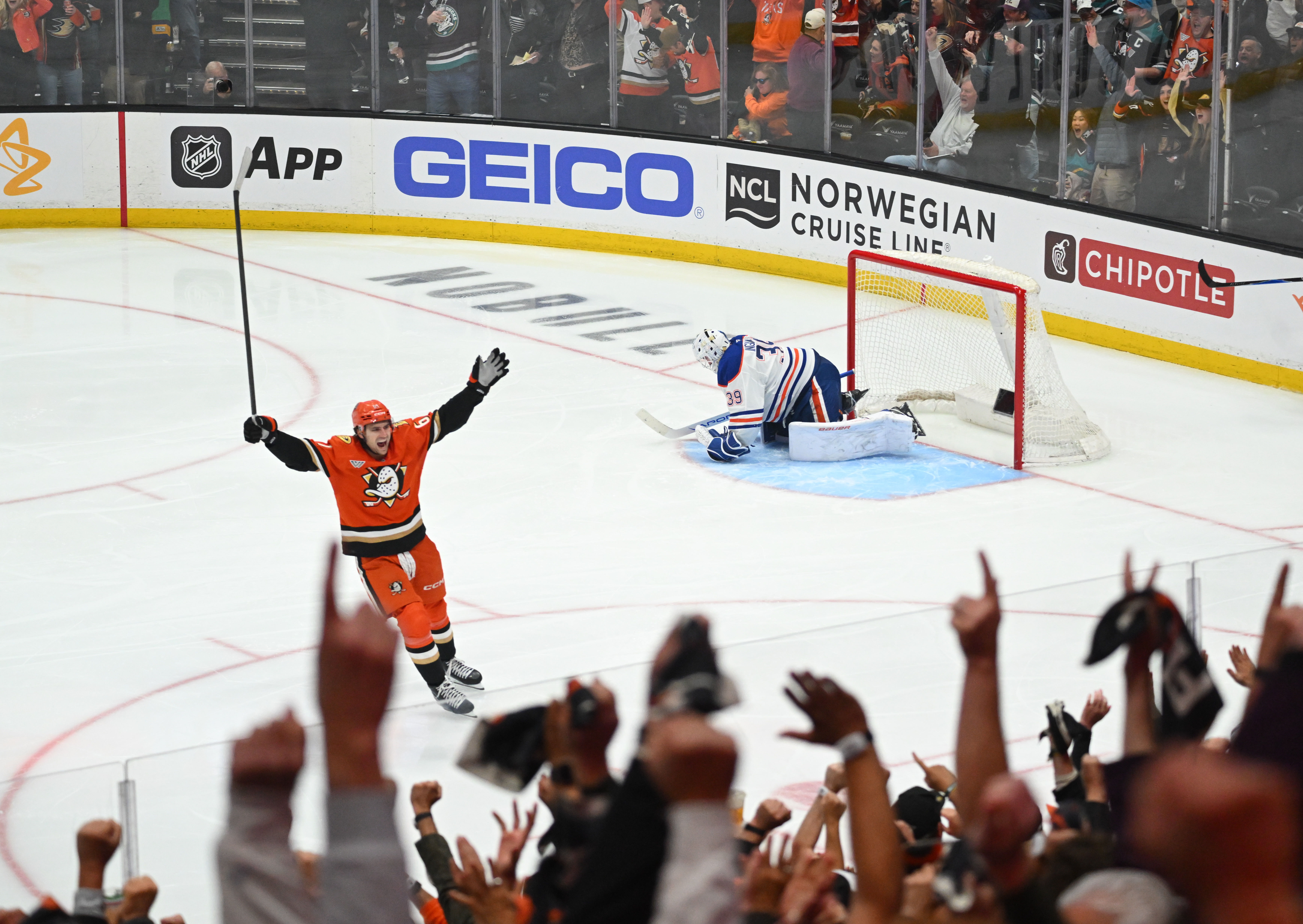 Ducks Cutter Gauthier (61) celebrates a goal against Edmonton Oilers...