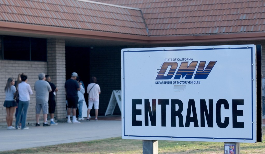 Letters: Pleasant, efficient experience belied DMV’s reputation – San Diego Union-Tribune