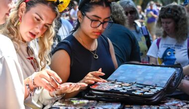 Disneyland pin trading rules take aim at Disney Adults – Orange County Register