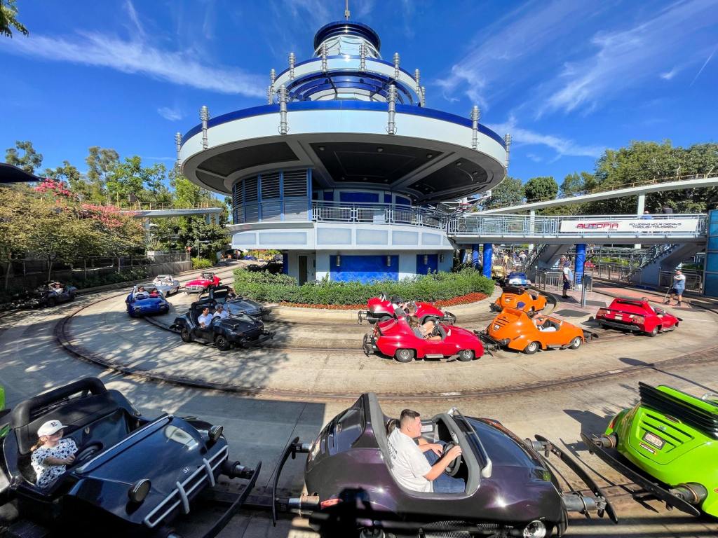 Disneyland pays $56,000 settlement for modified Autopia engines – East Bay Times