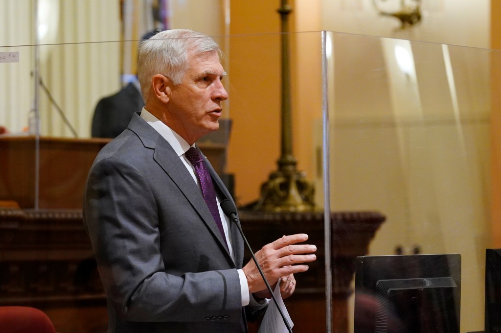 As state burns cash, Tom Umberg is fiddling in Orange County – Orange County Register