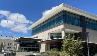 Months after opening, Palo Alto police headquarters is largely empty