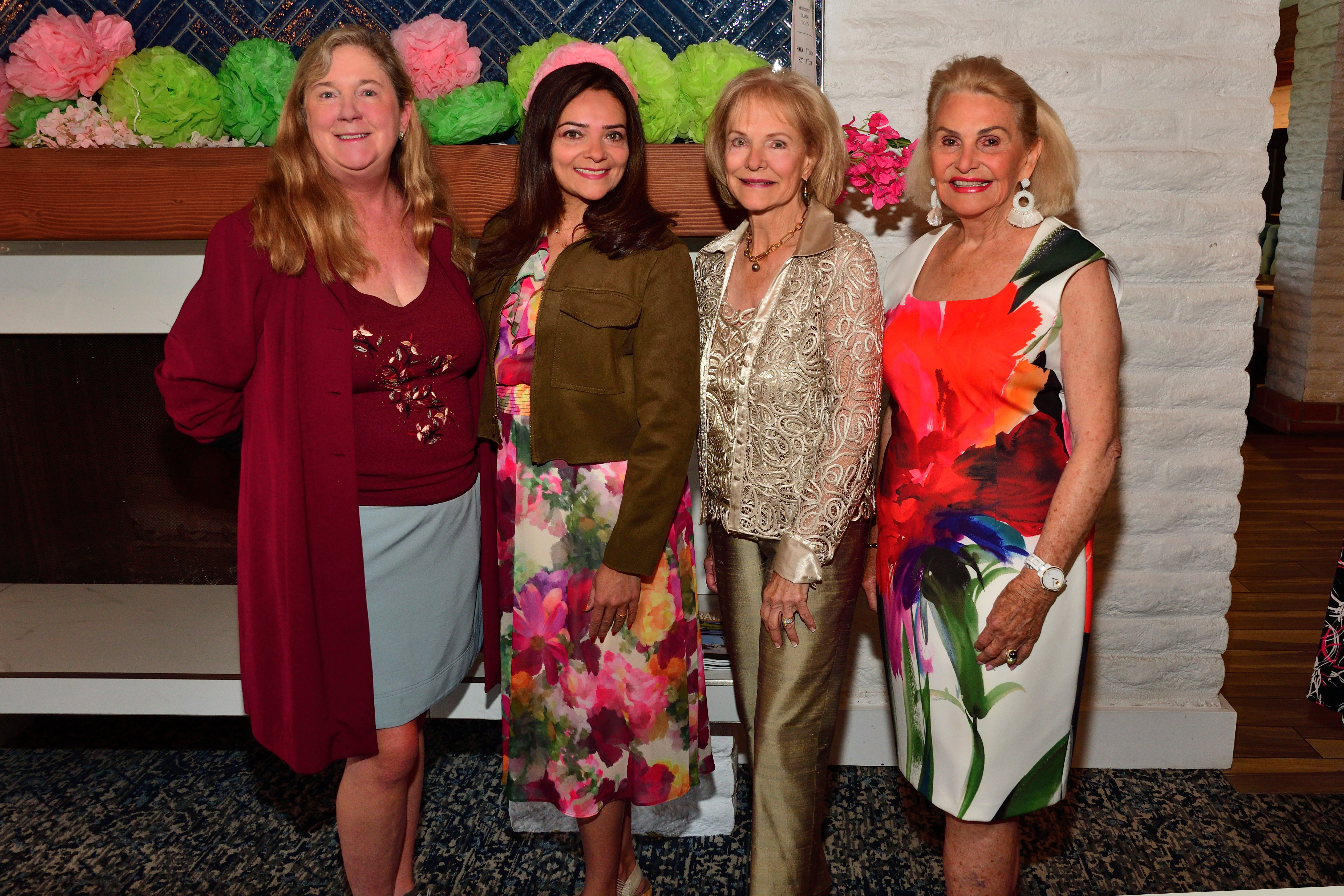 Lolly Sangster, Rupali Kulkarni, Sandra Schafer, Carol Towne (Vincent Andrunas)