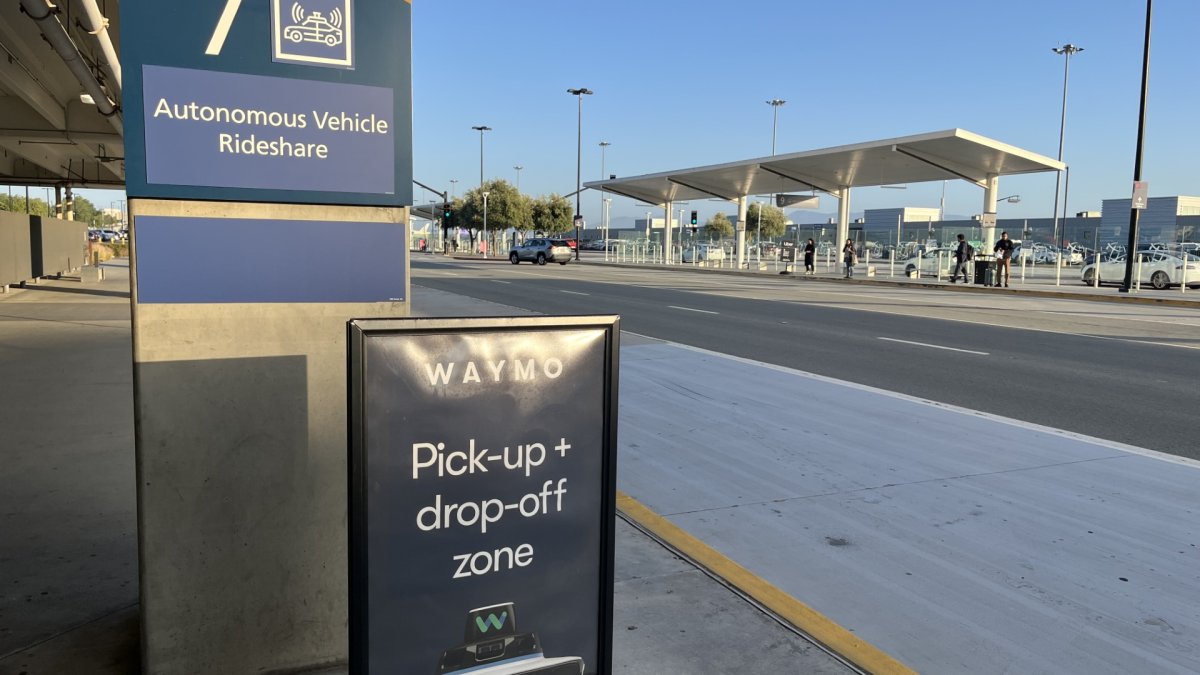 San Jose passenger claims a Waymo drove off with his luggage at the airport – NBC Bay Area