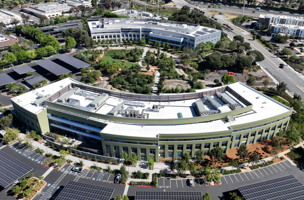 Google opens newest Bay Area campus, a tech hub where thousands could work