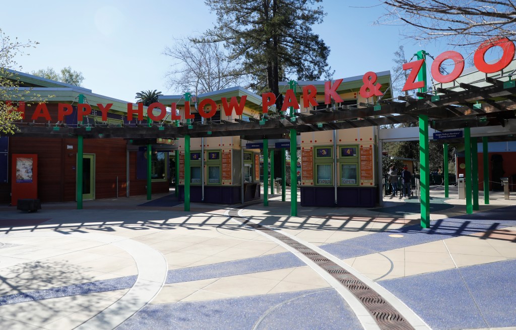 San Jose: Happy Hollow Park evacuated after possible bomb threat