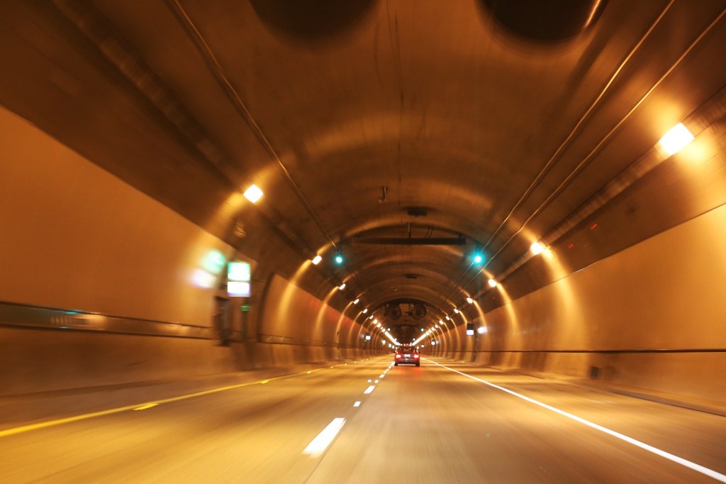 Oakland: One bore of Caldecott Tunnel to be closed overnight