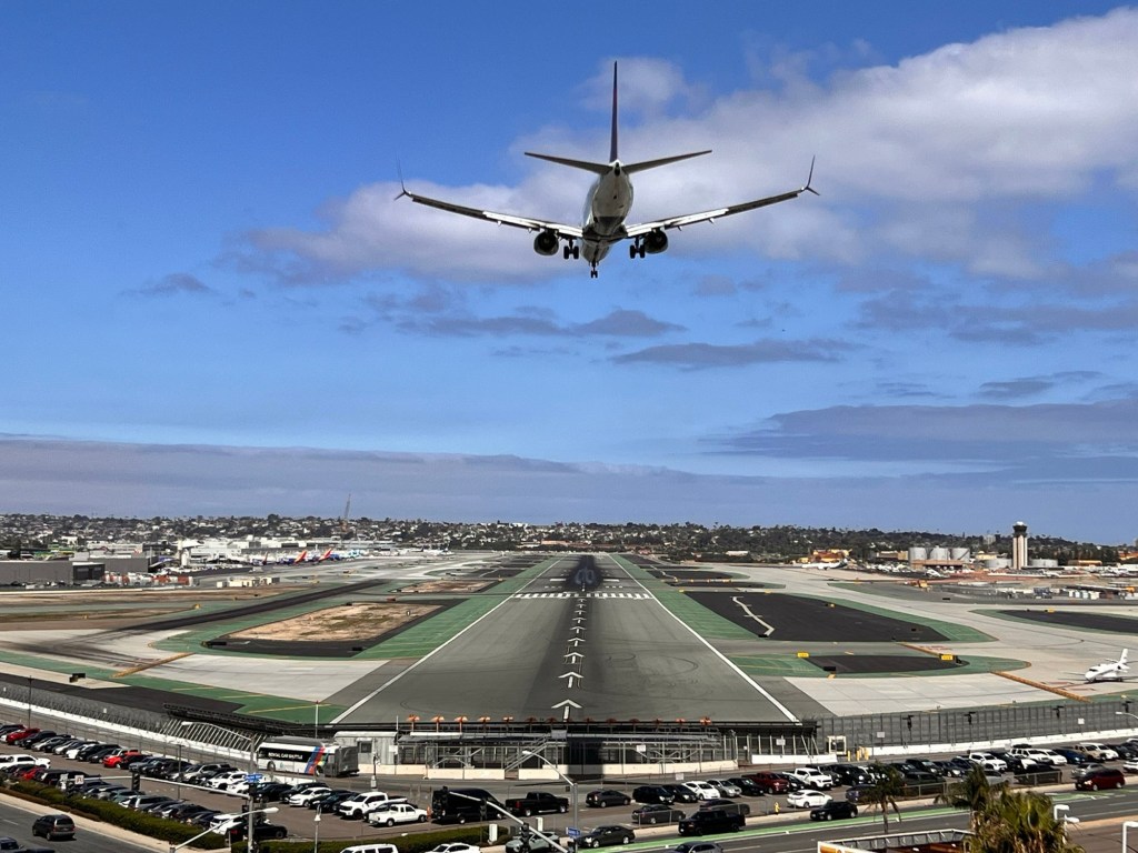 Flights resume after security incident causes ‘ground stop’ at San Diego International Airport – San Diego Union-Tribune