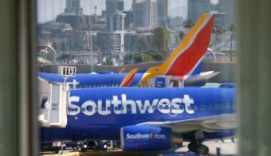 Want to work at the San Diego airport? Dozens of jobs available – San Diego Union-Tribune