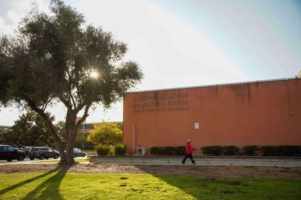 San Diego Unified board approves agreement to avoid non-teaching layoffs – San Diego Union-Tribune