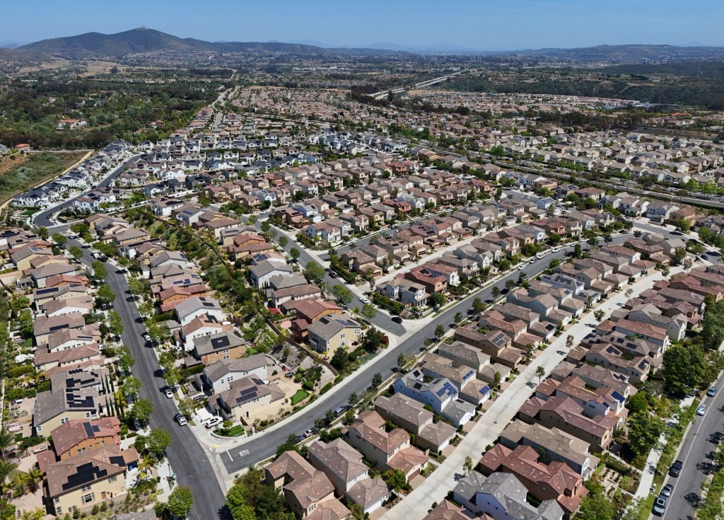 Push to restrict corporate homeownership hits bumps – San Diego Union-Tribune