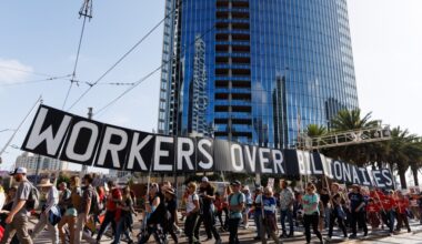 May Day demonstrators in San Diego call for support of workers’ rights. ‘I want a thriving wage.’ – San Diego Union-Tribune