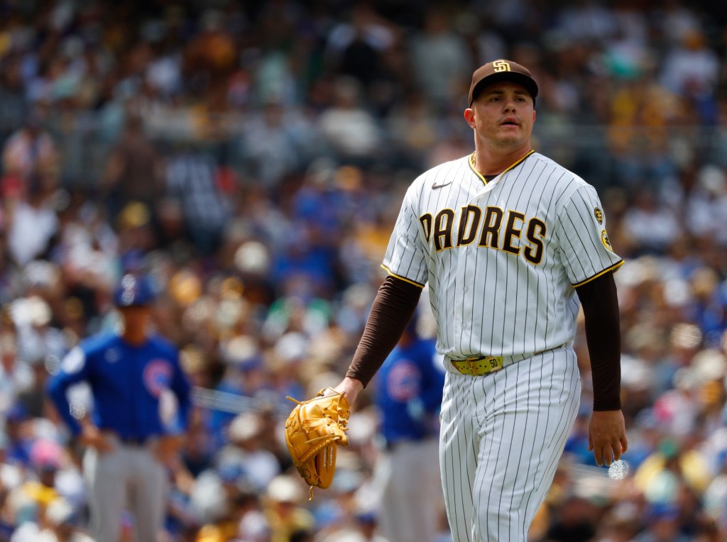 Clubhouse chatter: Here's who the Padres rooted for as kids