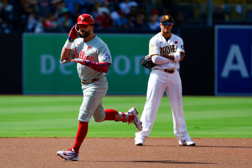 Padres unable to drive in runners early, lose series opener to Phillies
