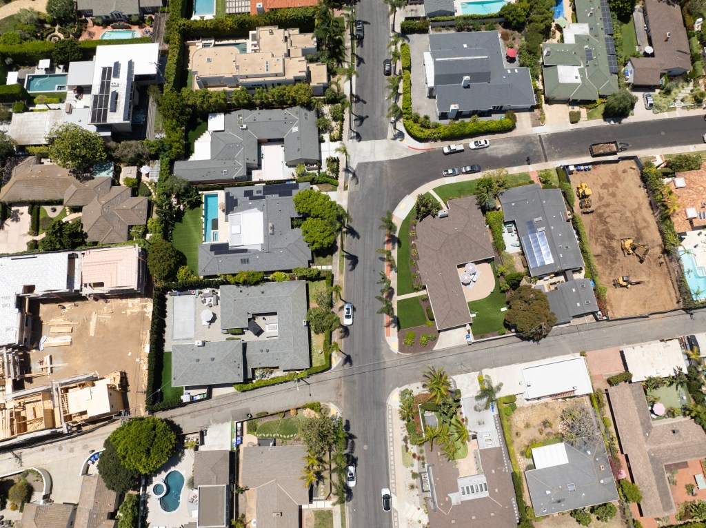 ‘San Diegans are mad.’ Dueling campaigns tap into angst to pass, kill second home tax measure – San Diego Union-Tribune