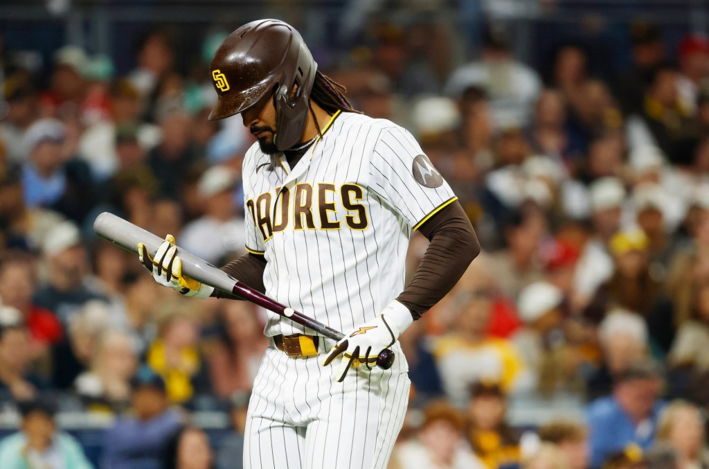 Still trying to get offense off the ground in Game 3 vs. Cardinals