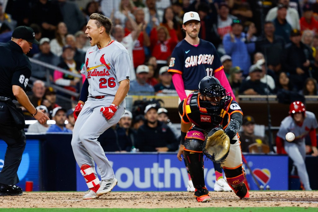Padres get one hit in loss to Cardinals, who score six runs in fifth inning