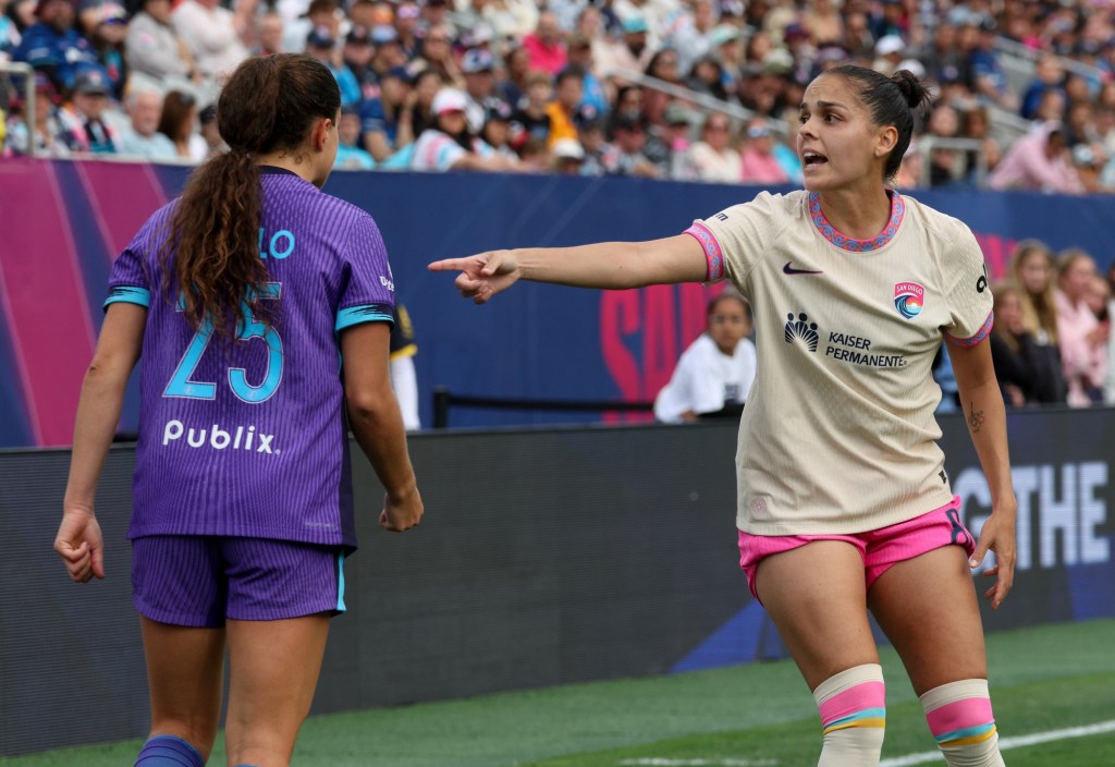Wave lament missed chances in 1-0 loss to Orlando Pride
