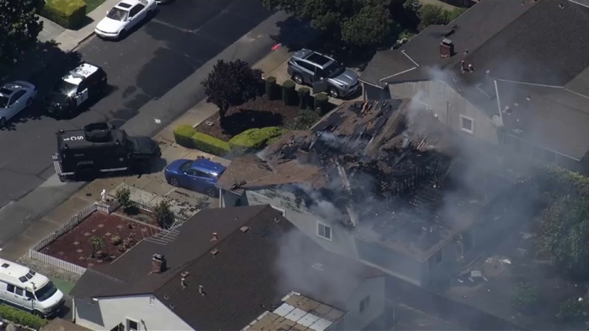 Active crime scene, structure fire reported in Santa Clara – NBC Bay Area