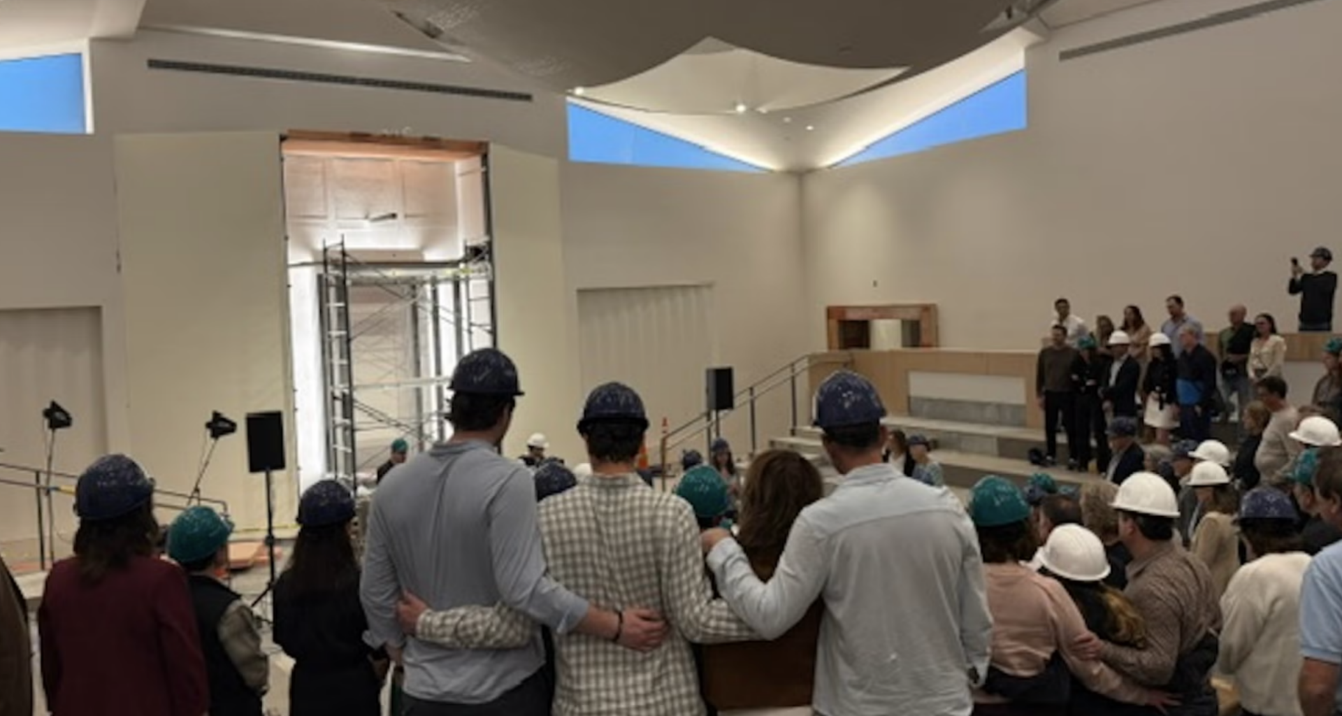 Congregation returns to Los Angeles synagogue that was damaged in 2025 wildfire