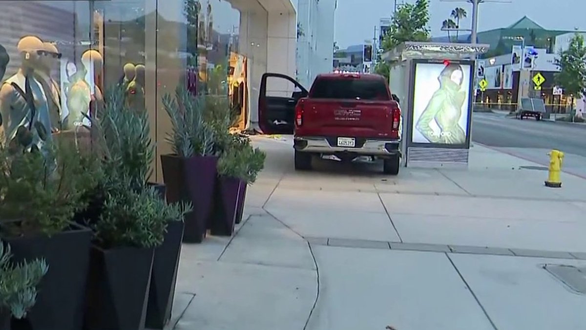 Stolen pickup used as battering ram in theft at The RealReal in West Hollywood – NBC Los Angeles