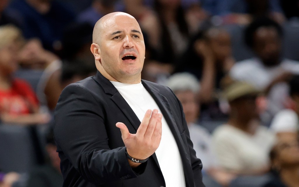 CT Sun rally to beat Los Angeles Sparks, 84-81, in return to Hartford