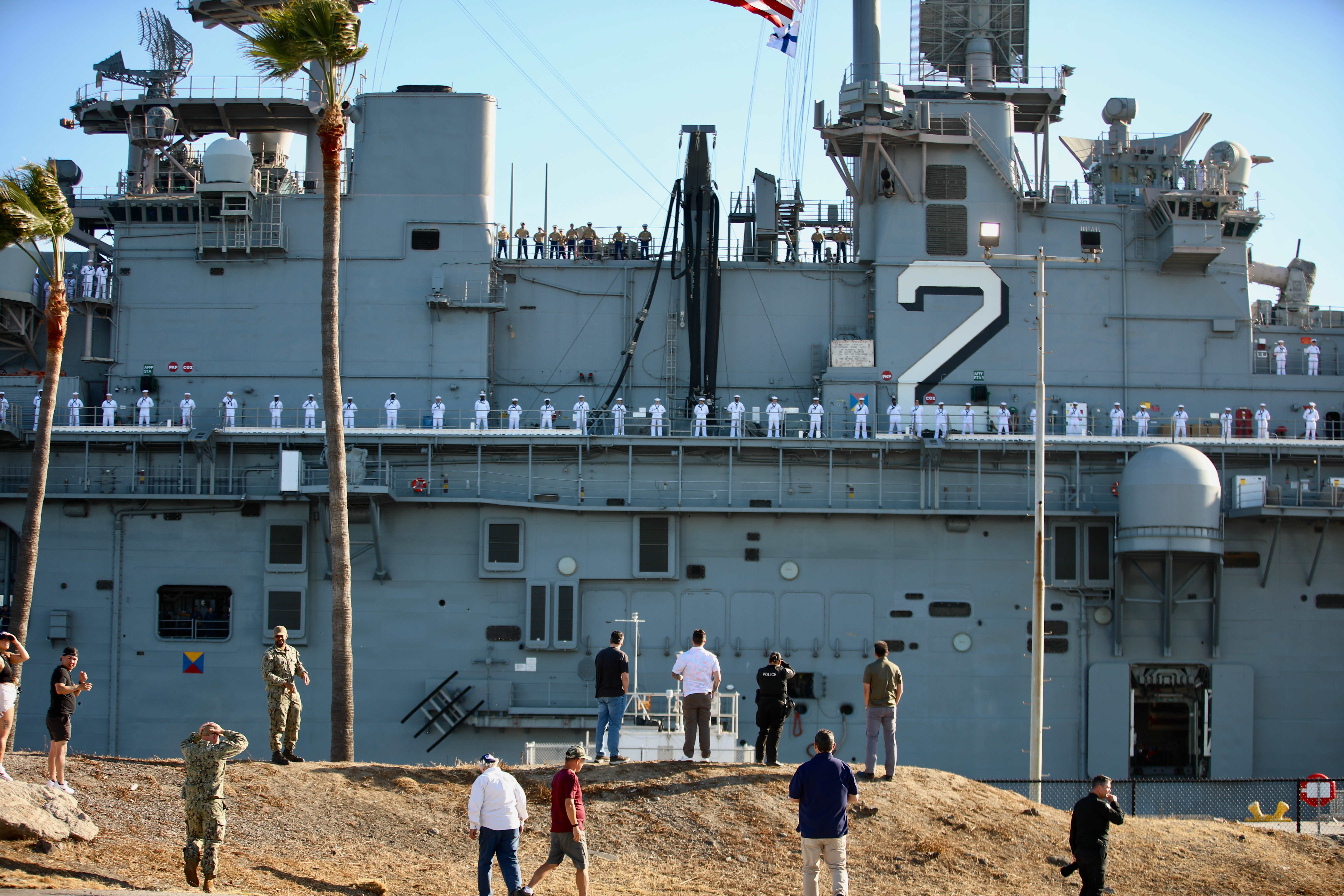 The USS Essex arrives for Fleet Week in San Pedroâs...