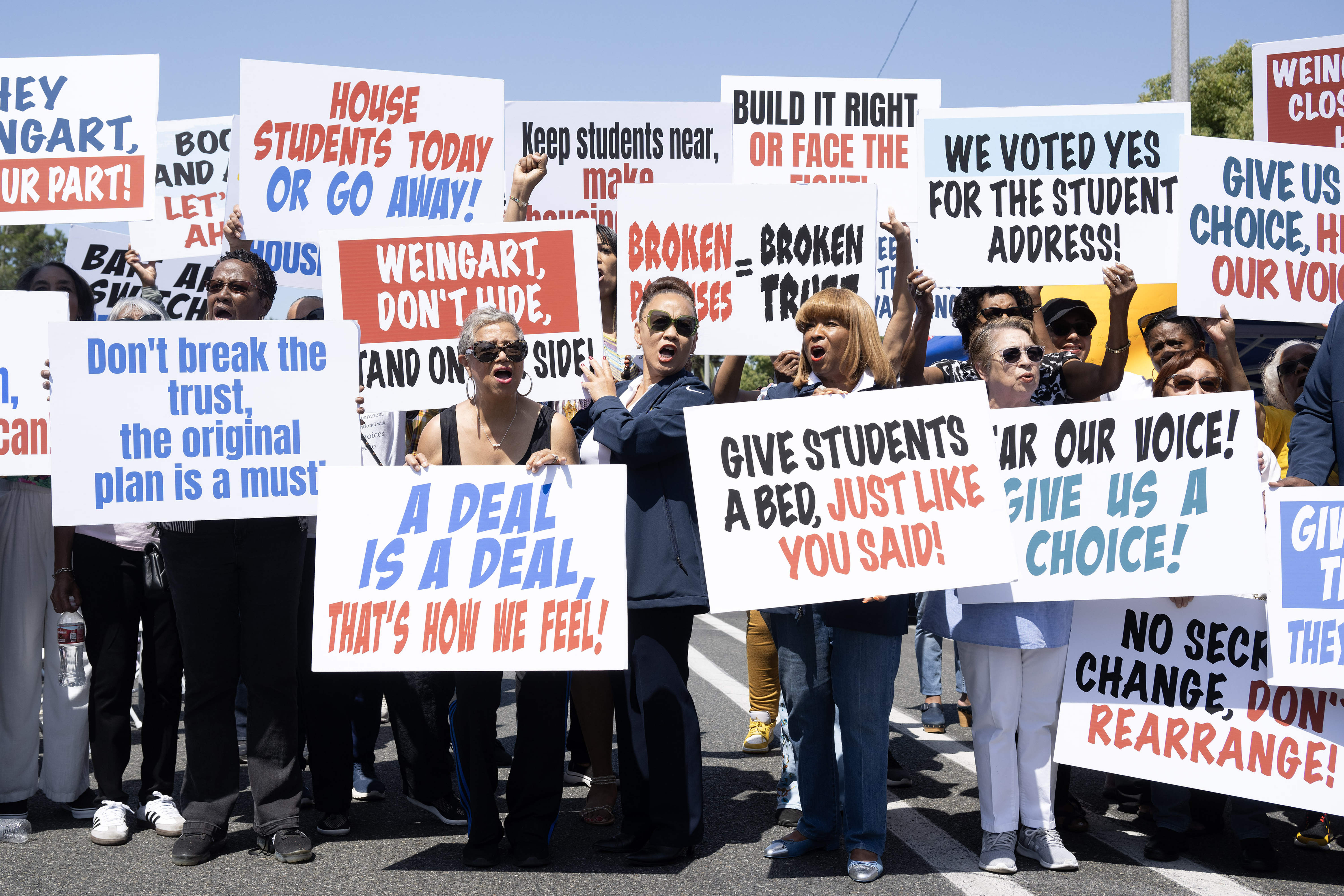 The City of Carson hosts a special meeting and march...