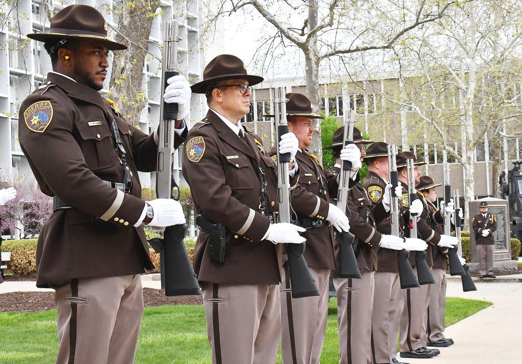 Bravery, lifesaving, distinguished service: Oakland County law enforcement, citizens honored at annual awards ceremony – The Oakland Press