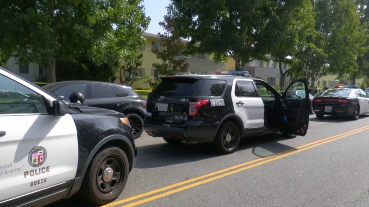 Couple’s fight turns deadly in Mid-City, police say – NBC Los Angeles