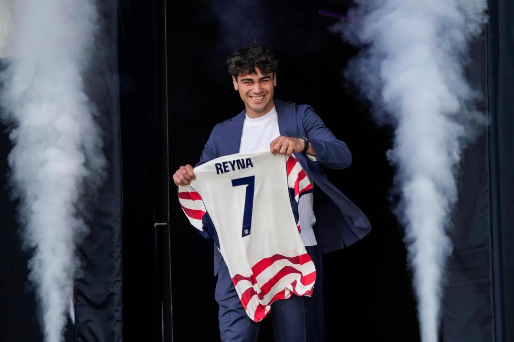 Reyna, Scally bring close bond forged in Germany to World Cup roster