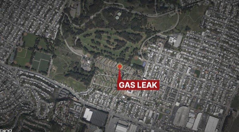 Gas line in San Francisco struck by construction crews