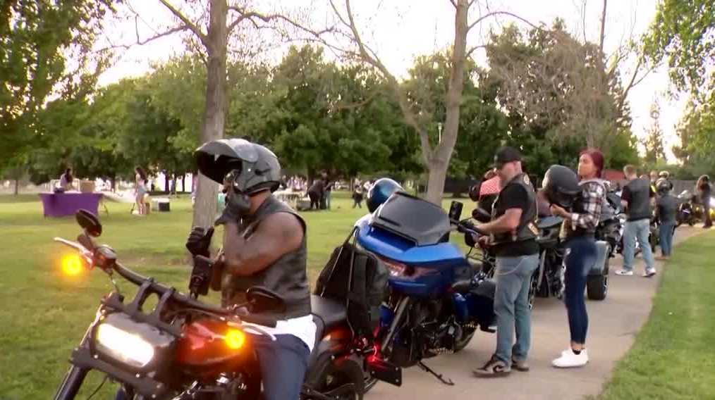 Sacramento riders honor teens killed in car crash with memorial ride