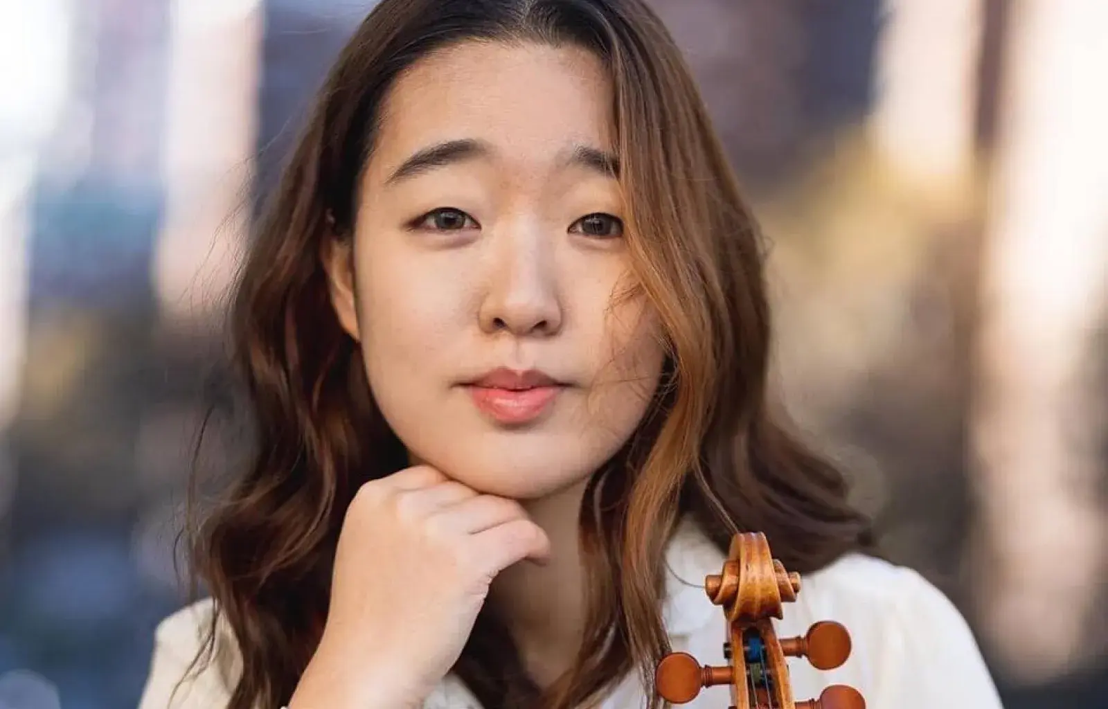In Performance: Violinist Amelia Sze on ‘Zhang Enli’