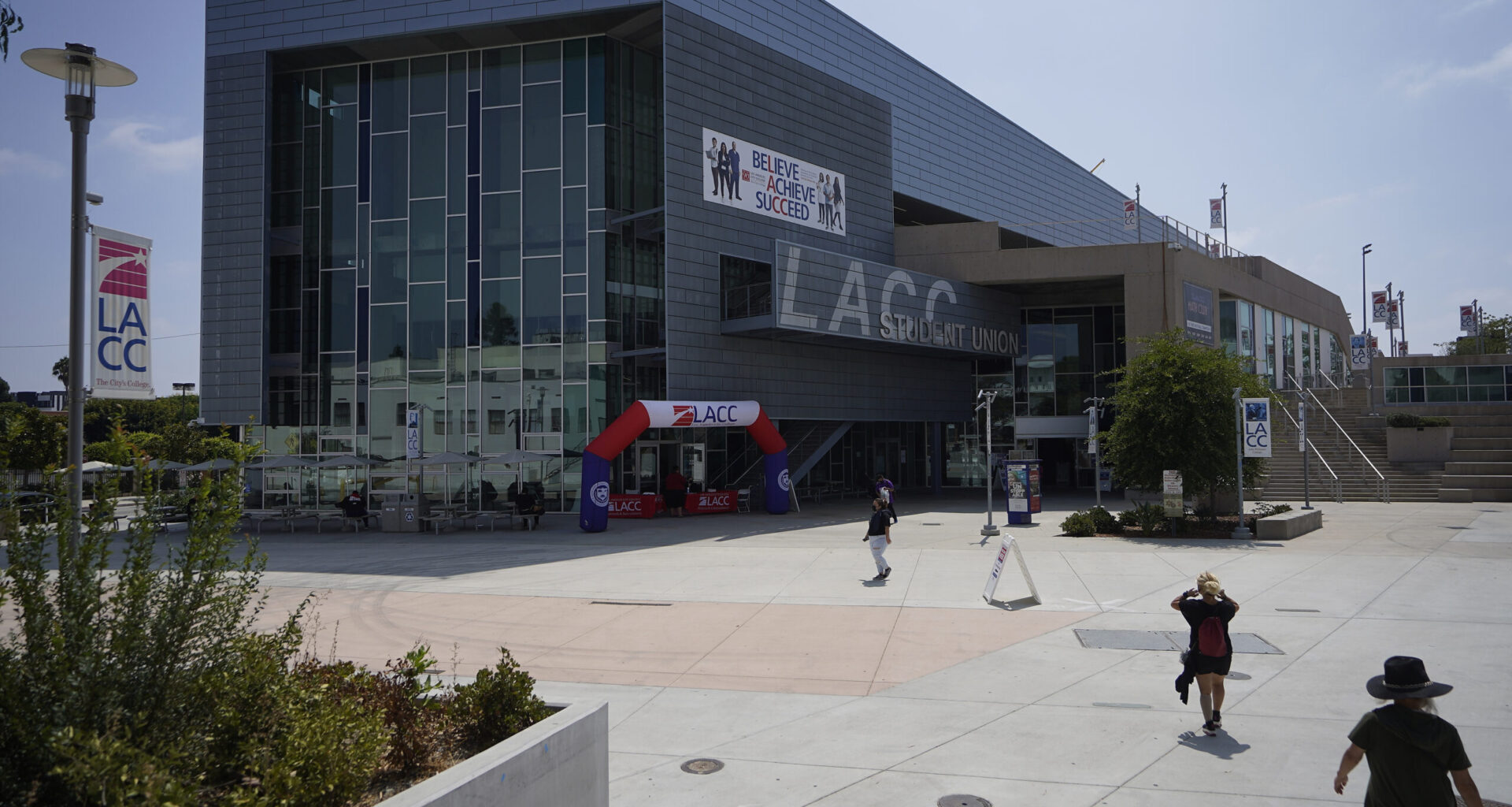 California community colleges crack down on fake students stealing financial aid • Long Beach Post News
