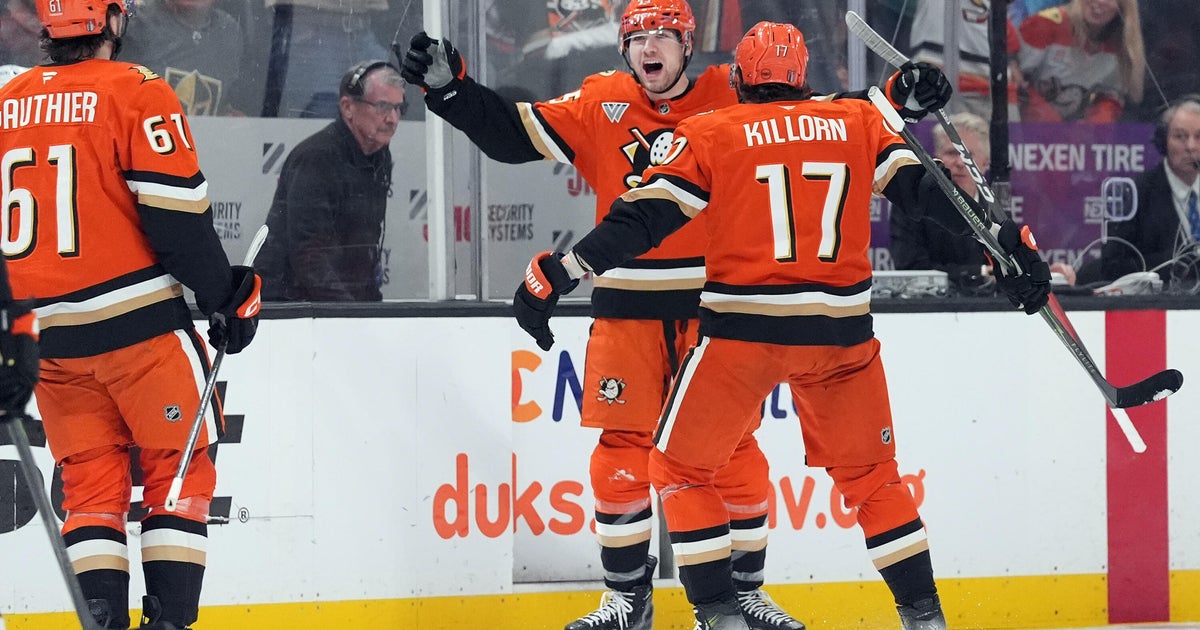 Killorn, Sennecke get big goals in Ducks' series-evening, 4-3 win over Golden Knights in Game 4