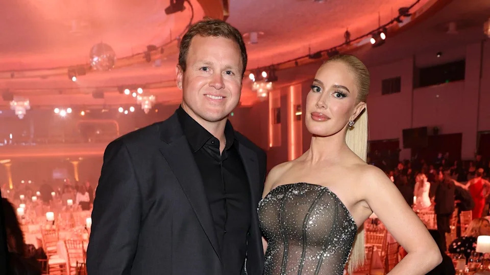 Spencer Pratt and Heidi Montag pose for a photo