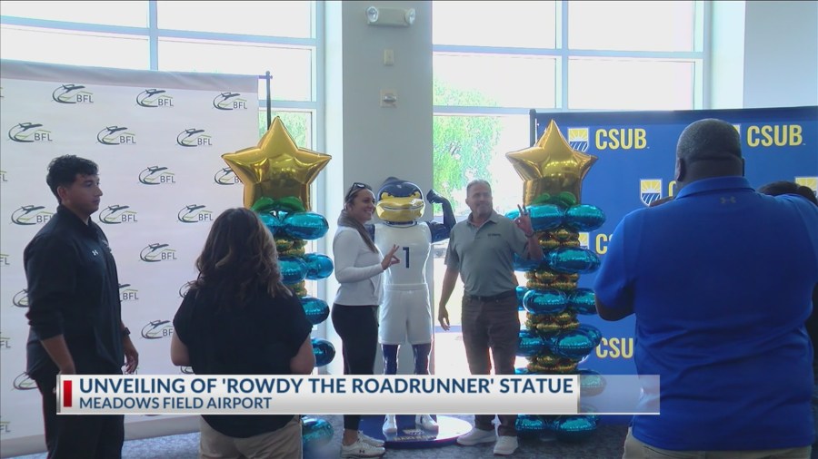 ‘Rowdy the Roadrunner’ statue unveiled at Meadows Field Tuesday