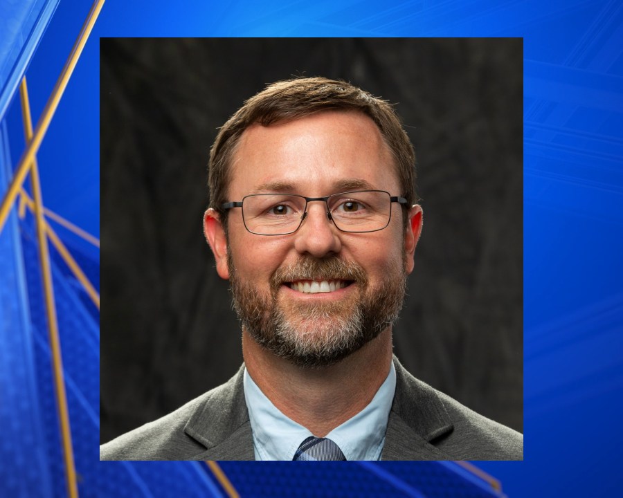 Get to know the candidates: We sent the lone candidate for the Kern County Treasurer-Tax Collector seat a questionnaire. Here’s how he responded