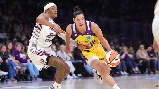TST Images: Tempo defeat Sparks, 106-96, in Los Angeles