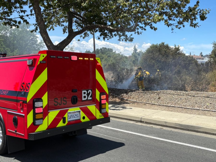 San Jose fire crews battle vegetation fire Wednesday afternoon