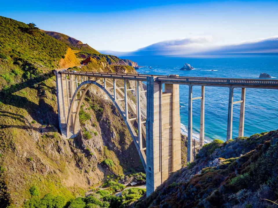 Bixby Creek Bridge on Highway 1, Big Sur coast of California. arkanto – stock.adobe.com