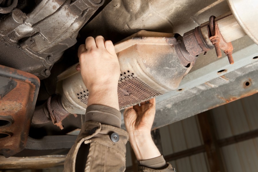 Los Angeles man charged in Southern California catalytic converter theft spree
