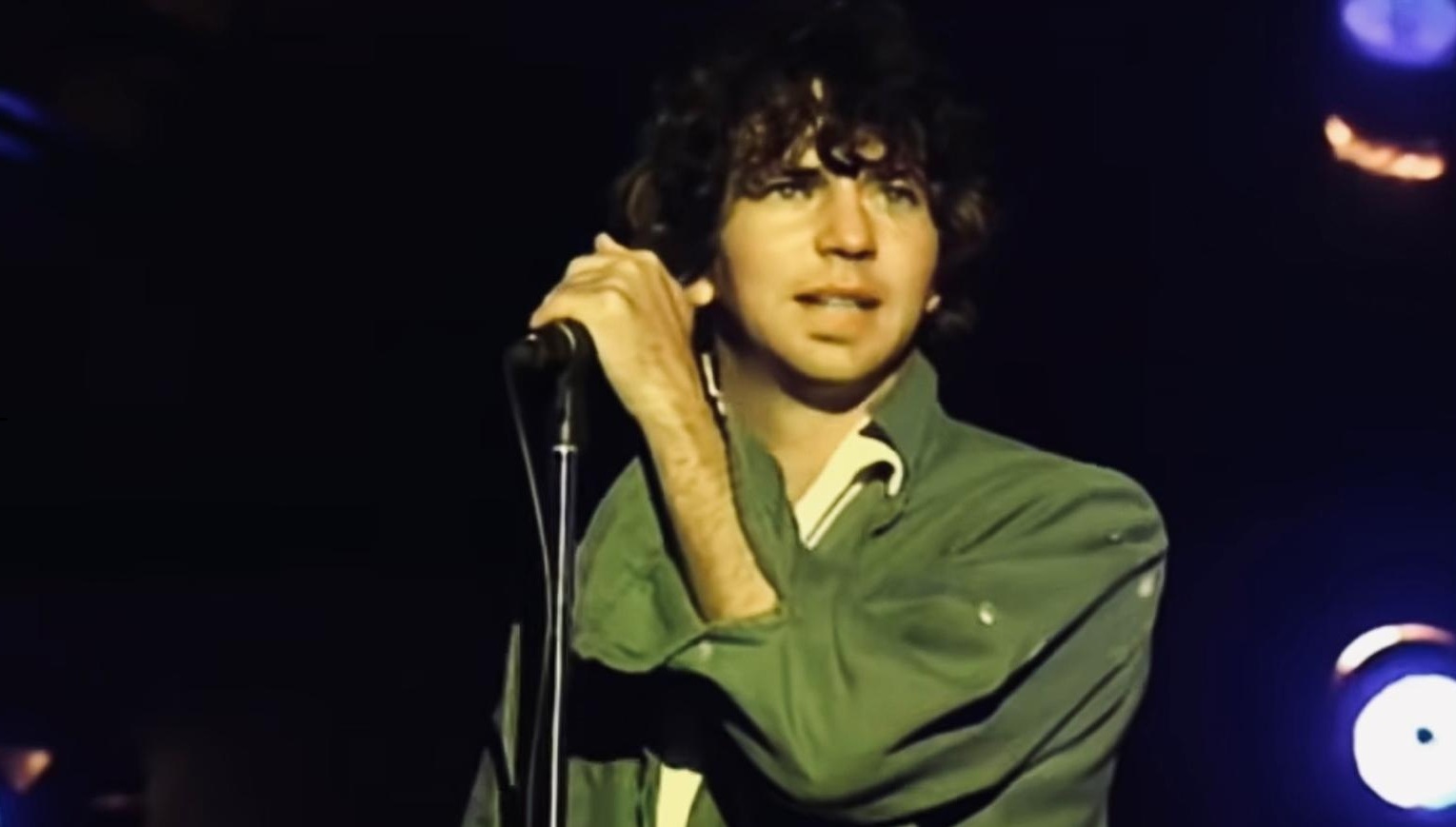 Pearl Jam: unreleased Oakland ’97 footage surfaces from their opening run with the Rolling Stones
