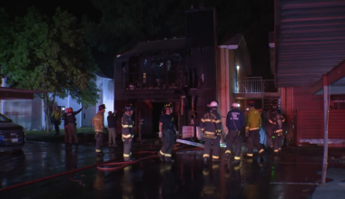 Fire engulfs two units at Sacramento apartment complex, residents safe
